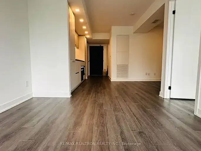 609 Sherbourne St #1201 — Photo 4