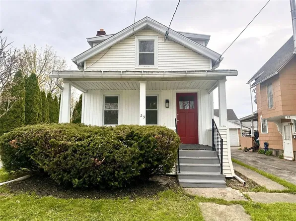 23 W High St, Lockport, NY 14094