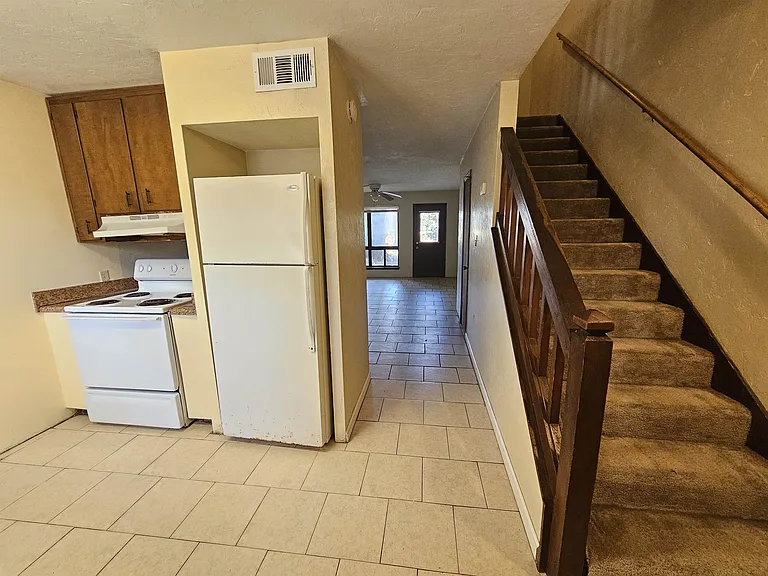 3714 Rockbrook Dr #C — Photo 3