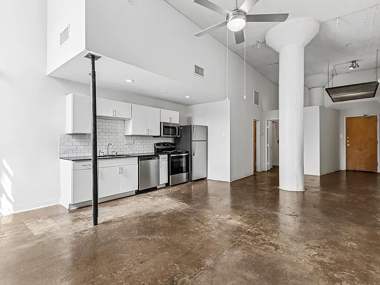 Deep Ellum Lofts — Photo 87