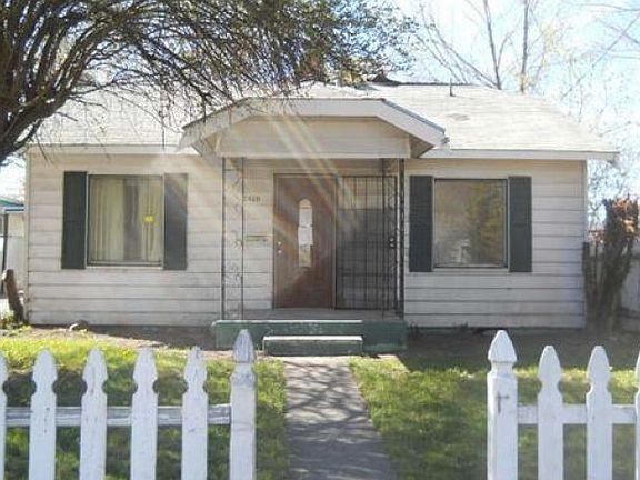 4th image of 2420 Garden Ave