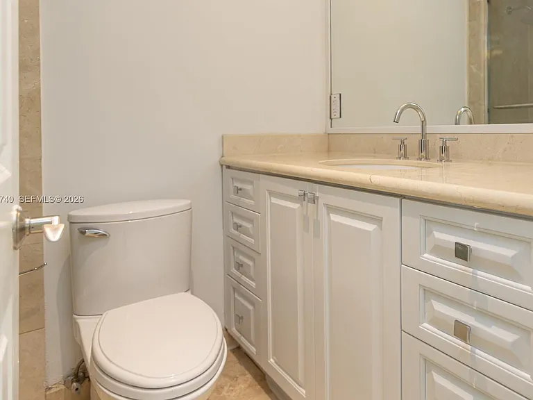 425 N Shore Dr — Photo 25