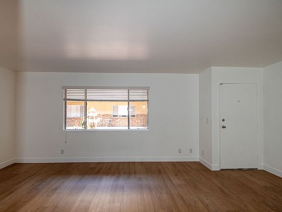 3rd image of 6401 Riverton Ave APT 103