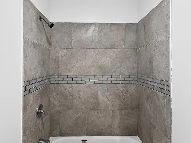 826 S 15th St — Photo 29