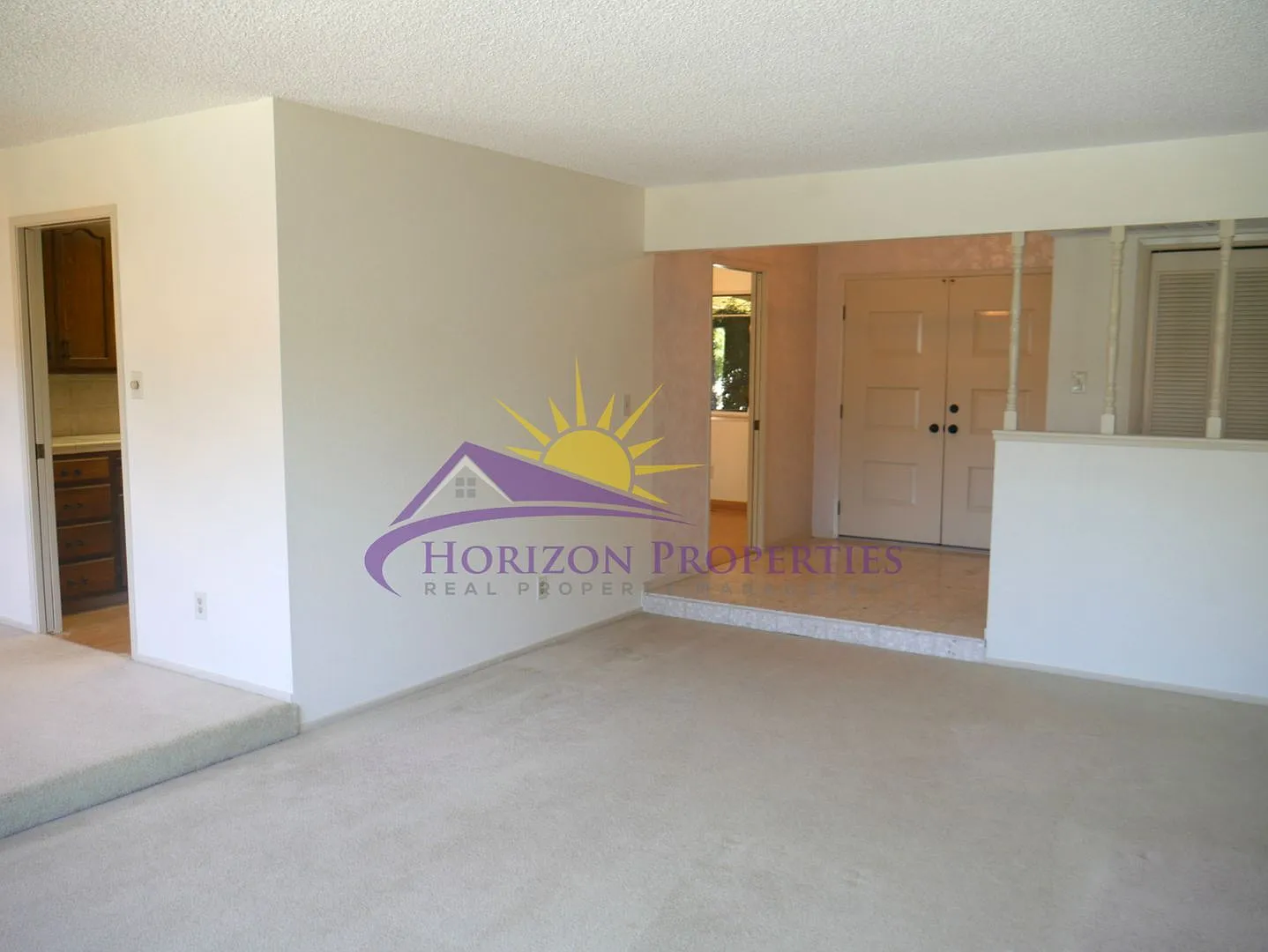 Bright 3 Bed 2 Bath 1,866sqft Carmichael Home with Pool — Photo 4