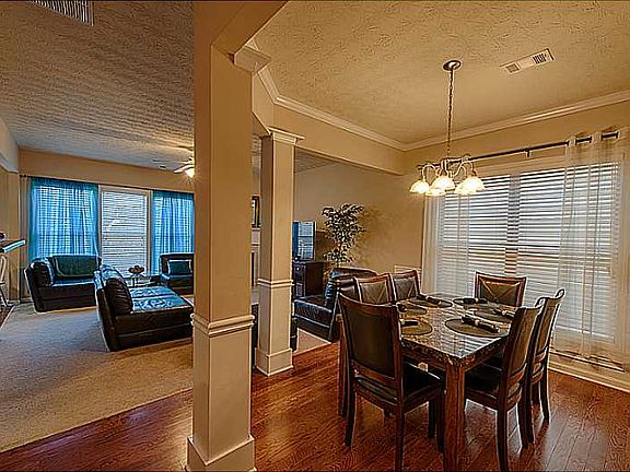 5th image of 737 Mountain Laurel Dr