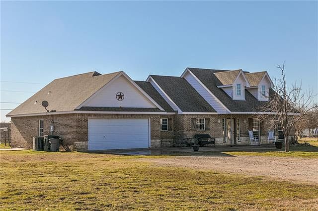 1st image of 211 Americana Dr