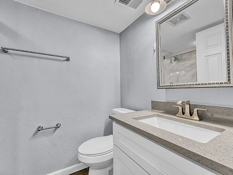 1411 Clayton St #4 — Photo 14
