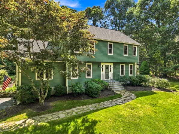 8 Joseph Rd, Hopkinton, MA 01748