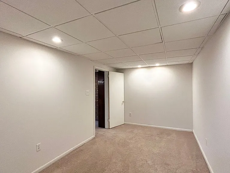 1476 Lively Ridge Rd — Photo 25