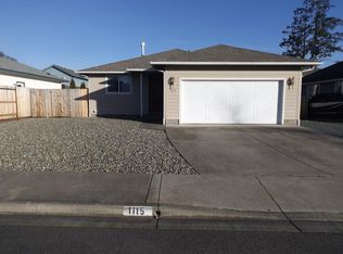 1115 Ironwood Dr, Grants Pass, OR 97526