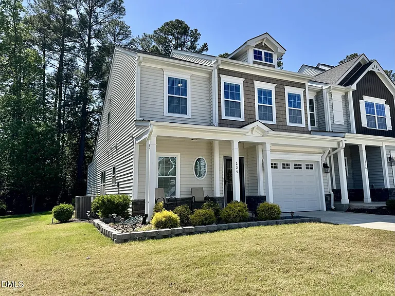224 Myatt Fern Dr — Photo 2