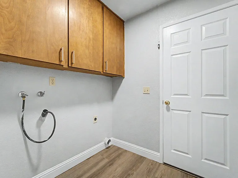 1000 Beechwood St — Photo 12