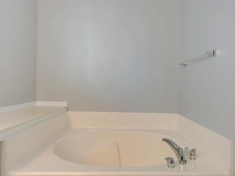 2105 Summerwood Dr — Photo 16