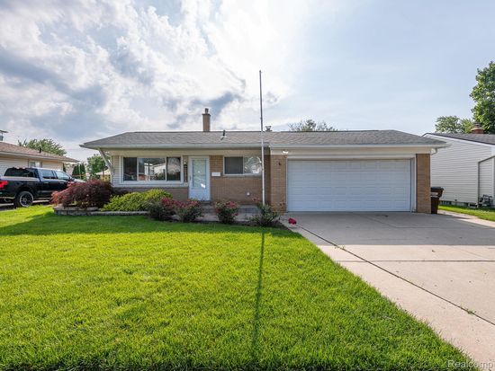 31707 Sweetbriar, Rockwood, MI 48173