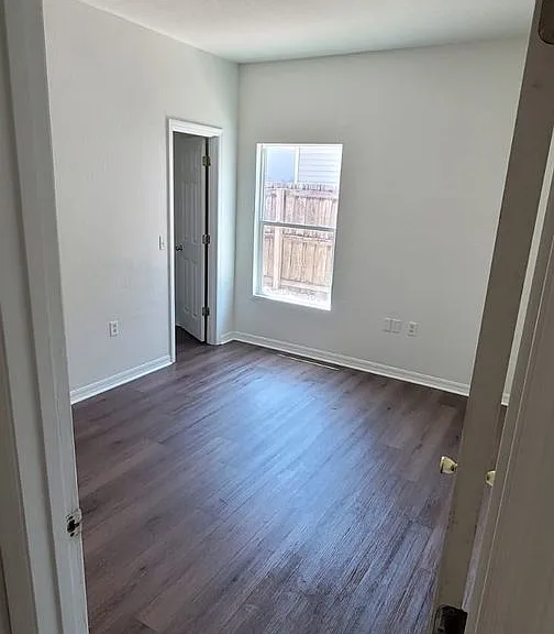 1004 Park Central Cir — Photo 7