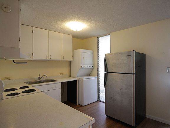 5th image of 95-2039 Waikalani Pl APT C203