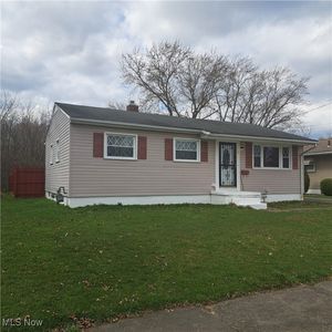 74 Lilburne Dr, Youngstown, OH, 44505