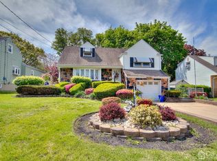 6 Columbia Pl, Parlin, NJ 08859