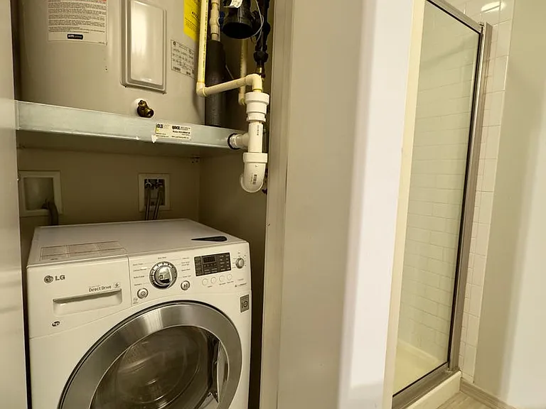 Charming 1 Bedroom/1 Bathroom Apartment Unit in Downtown Baltimore, MD! Unit 416 — Photo 119