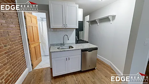 1 Linden St #3 Photo 1