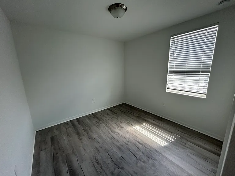 4929 Kaia Ave — Photo 2