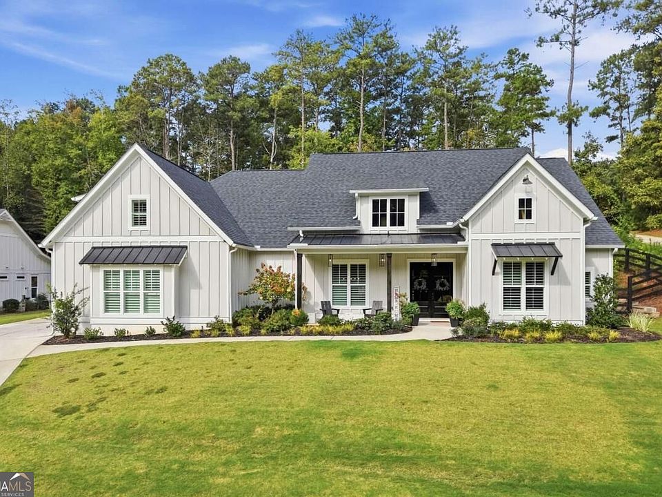 1st image of 565 Mountain Rd