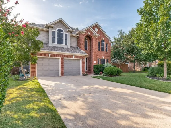 516 Austin Creek Dr, Grapevine, TX 76051