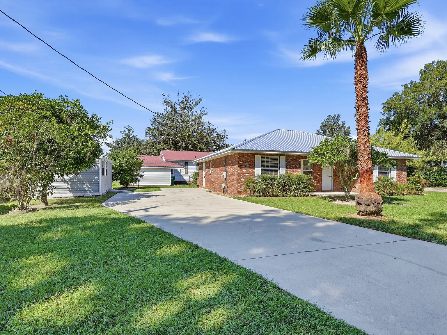 3 bed, 1330 sqft, $1,600 — Photo 2