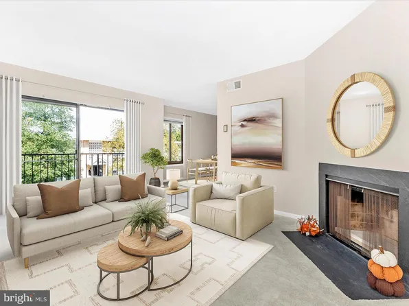 6988 Hanover Pkwy APT 301, Greenbelt, MD 20770