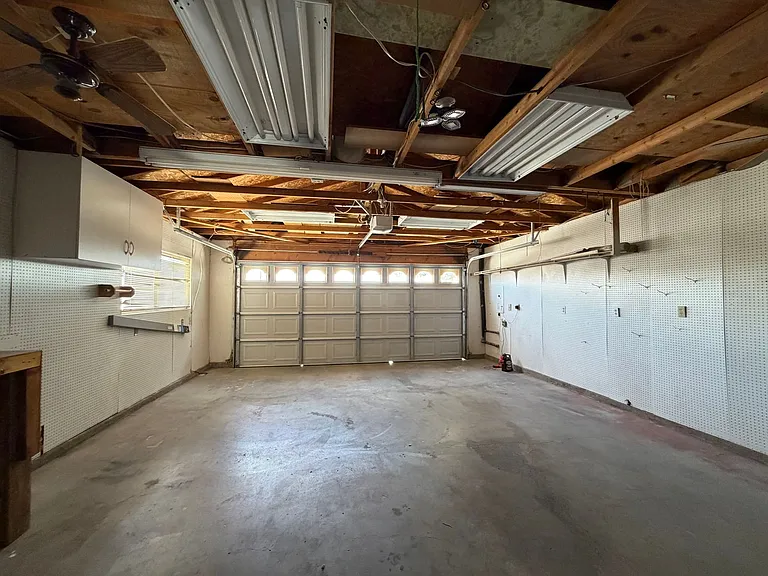 25670 Ash Rd — Photo 28