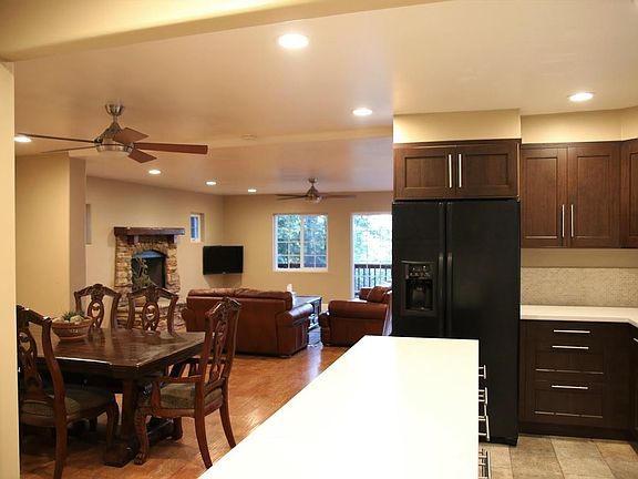 4th image of 26443 Lake Forest Dr