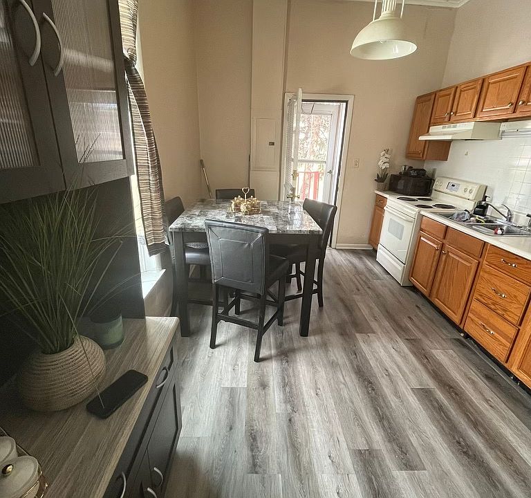 1st image of 625 N 9th St #627