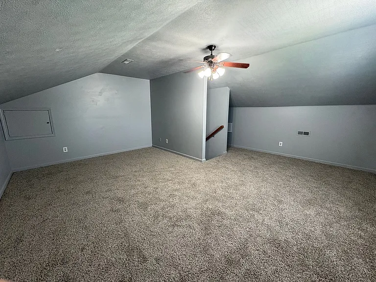 1569 Apache Way — Photo 8