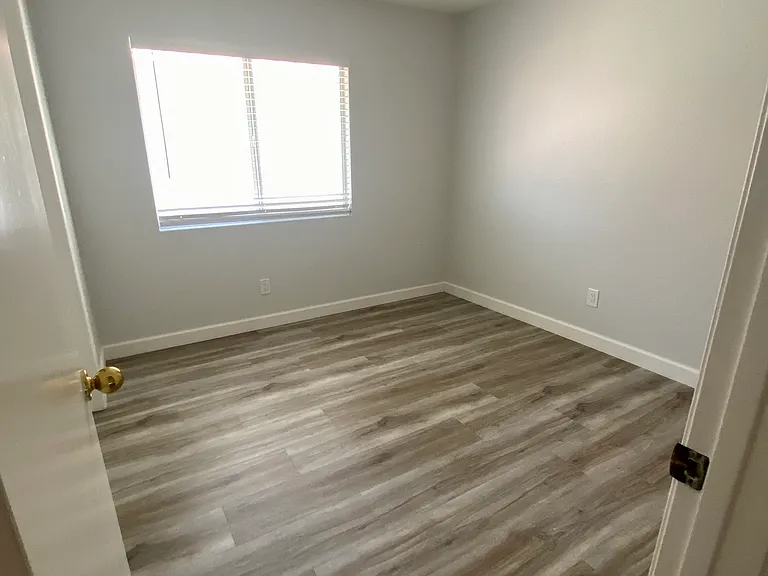 312 Montcliff Ave — Photo 10