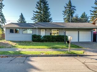 16530 NE Couch Ct, Portland, OR 97230