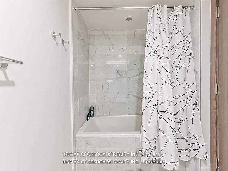 17 Bathurst St #1508 — Photo 11