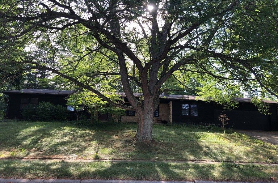 1st image of 9059 Hidden Valley Ln