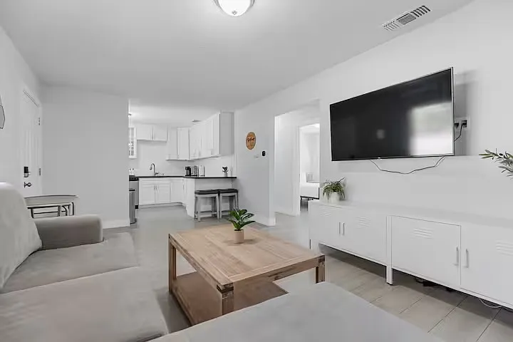 3371 Taylor Rd #1 — Photo 3