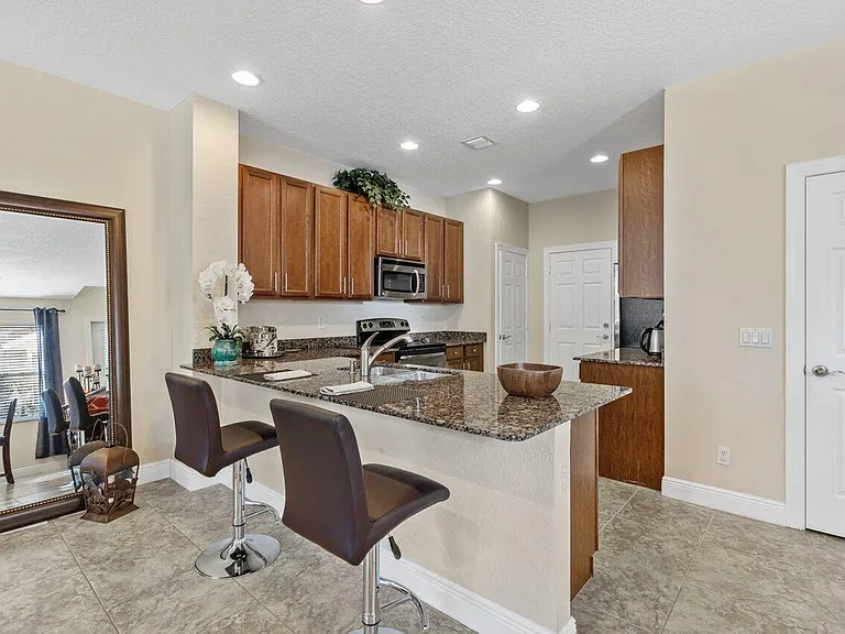 5009 Dulce Ct — Photo 10