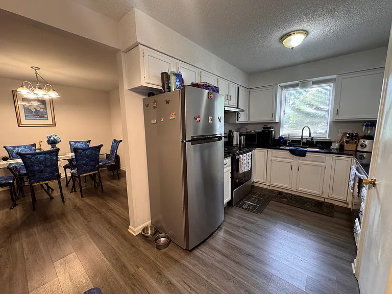 4509 Gaynelle Dr — Photo 2