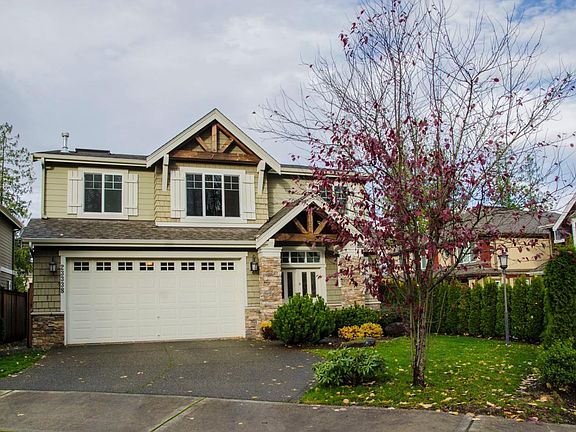 3rd image of 23338 NE 7th Ct