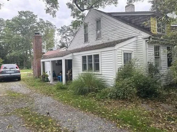 803 Main St, Warren, RI 02885