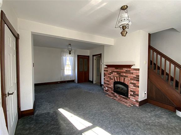 5th image of 19 Lafayette St