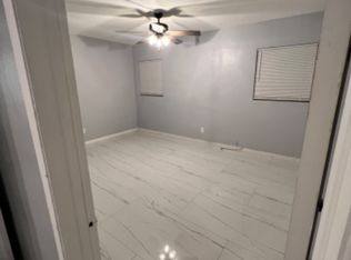 3000 NW 43rd Ter APT 106, Lauderdale Lakes, FL 33313
