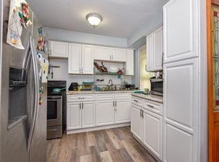 959 S Lincoln Rd #2, East Rochester, NY 14445