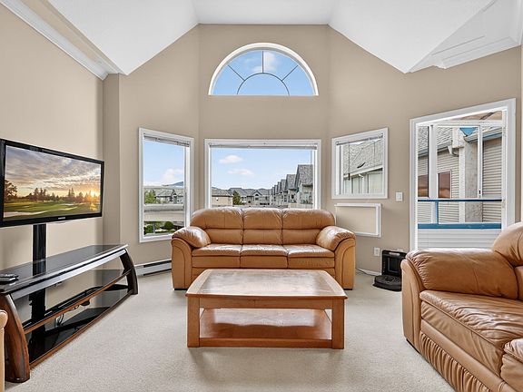 2nd image of 877 Klo Rd #303