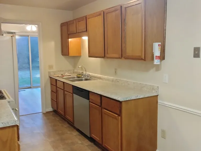 6224 Birch Row Dr — Photo 4
