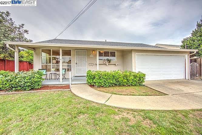 1st image of 893 Lasuen Dr