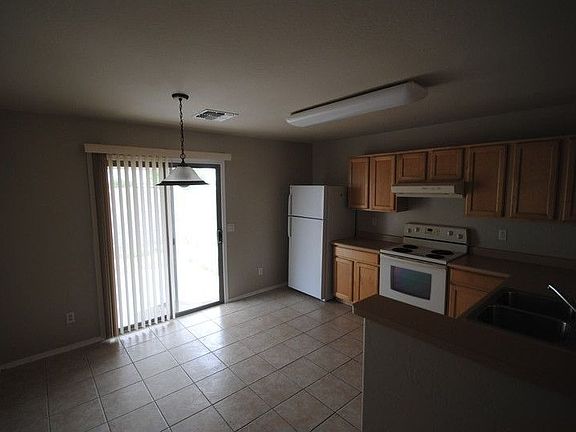 3rd image of 2459 E Meadow Mist Ln